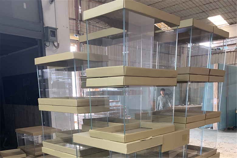 BTG China Factory Price All Types Customized Syper White Glass Aquarium Glass Fish Tank