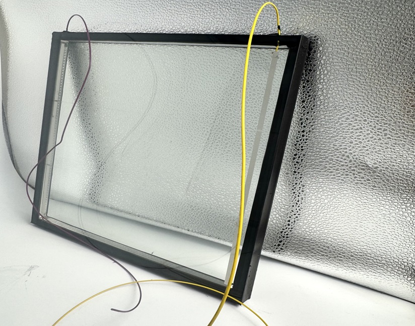 Electric heated glass can be used in bathrooms