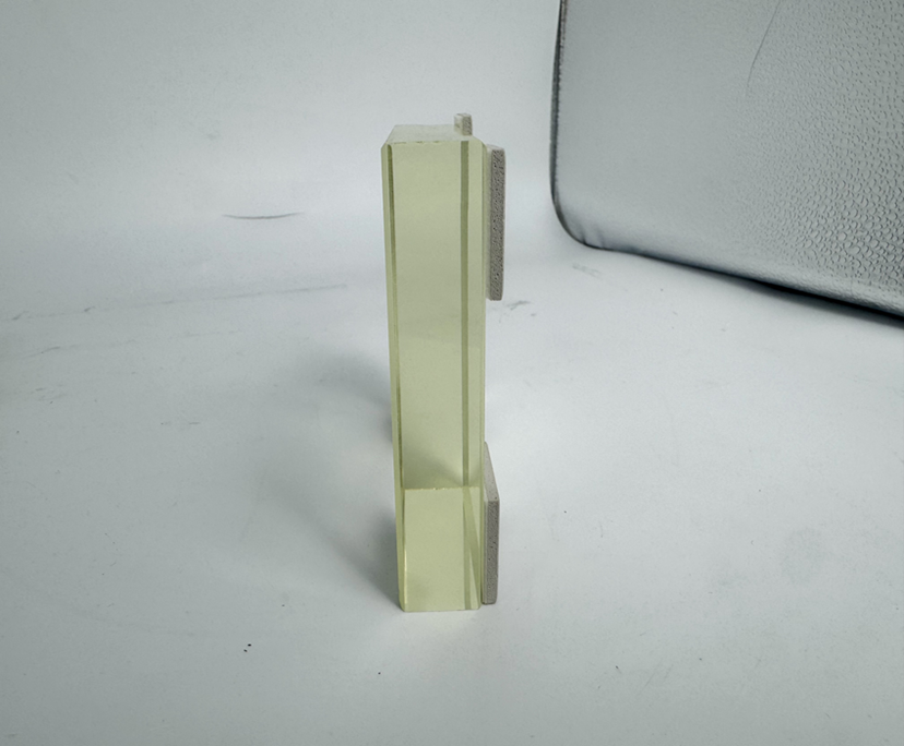 High borosilicate fireproof glass