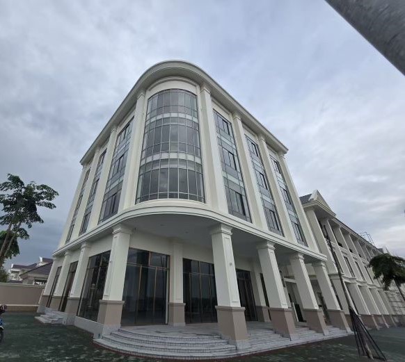 5mm Clear Glass 0.5mm PVB 5mm Clear Glass (Non-Tempered) Laminated Glass 5mm Clear Glass 0.5mm PVB 5mm Clear Glass (Non-Tempered) Laminated Glass