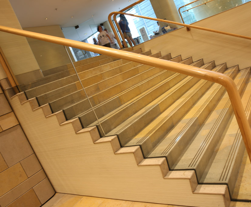 10mm transparent tempered balustrade glass