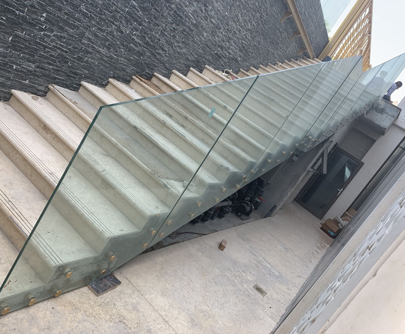 10mm clear strengthened railing glass