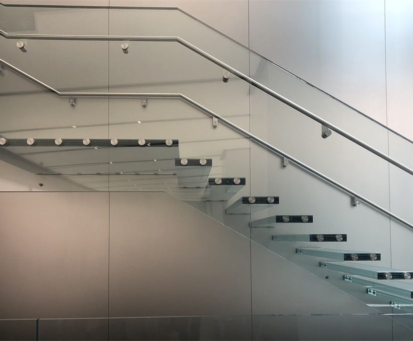BTG clear tempered anti slip laminated glass stairs