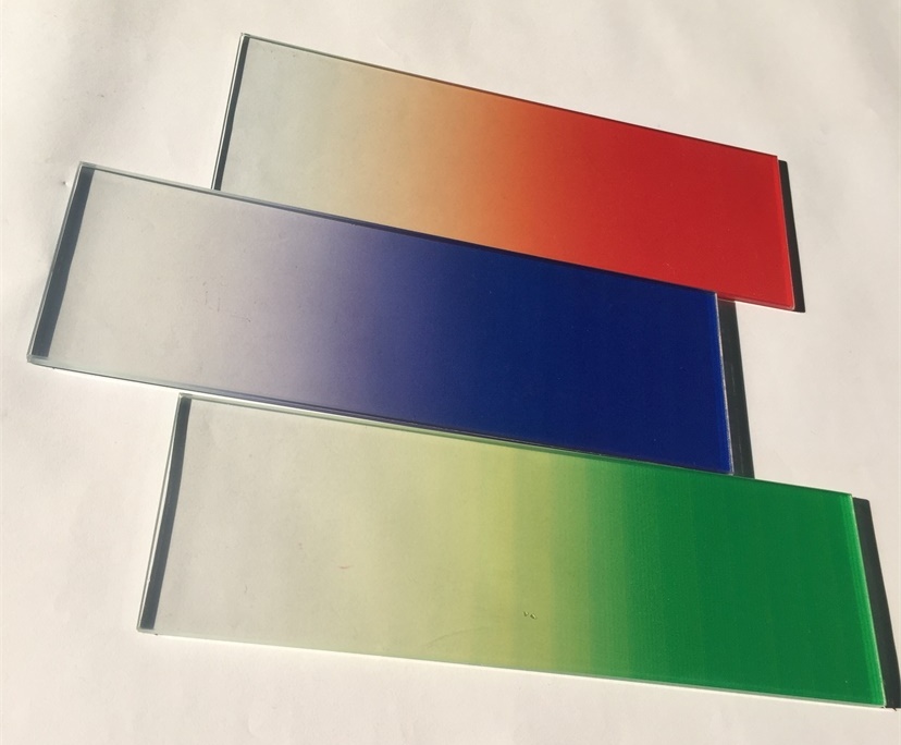 BTG 11.52mm colored gradient tempered laminated glass