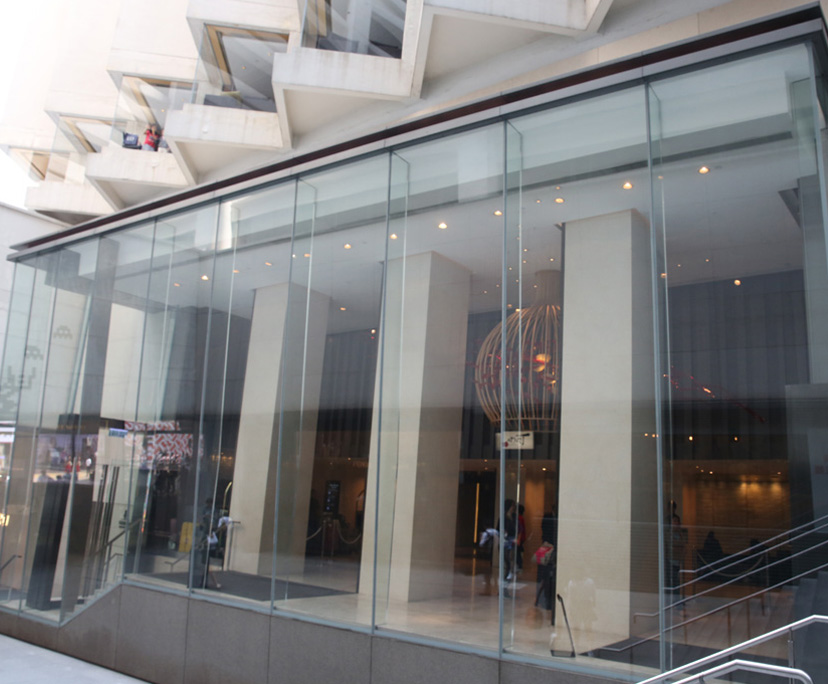 BTG 8mm transparent tempered monolithic anti-reflective glass 