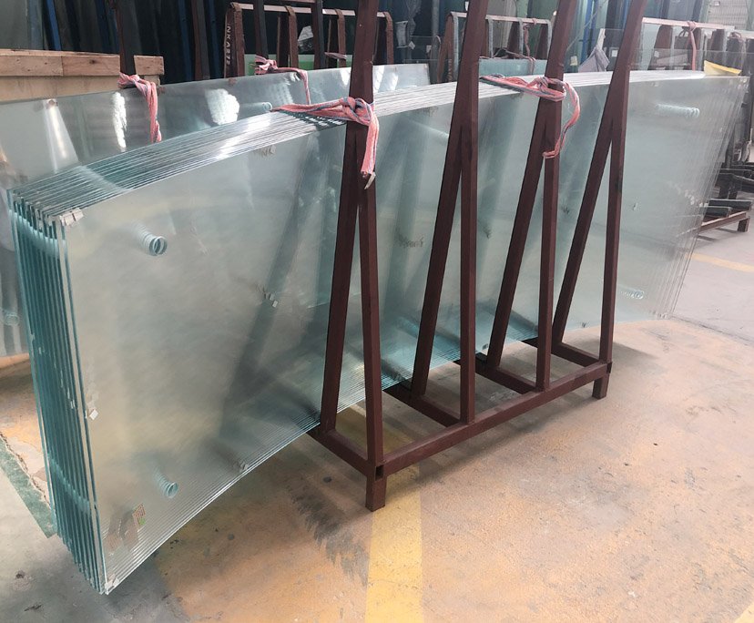 BTG supplier 8mm transparent tempered curved glass