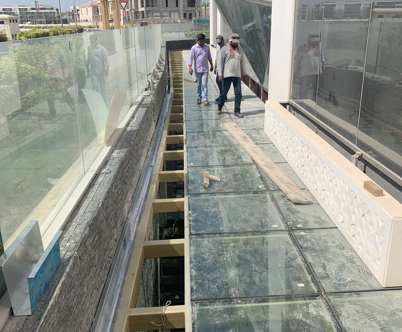BTG factory 12 inch clear toughened railing glass