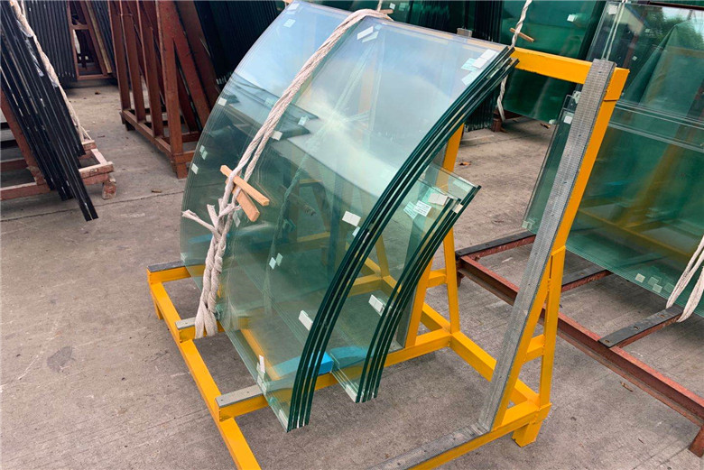 BTG clear curve tempered laminated glass