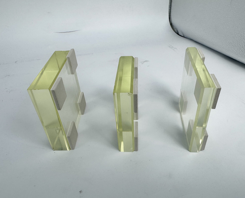 High borosilicate fireproof glass