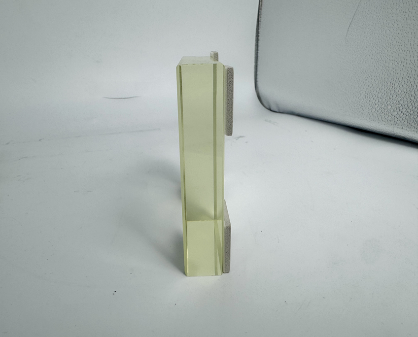 High borosilicate fireproof glass