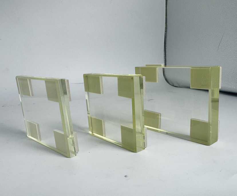 High borosilicate fireproof glass