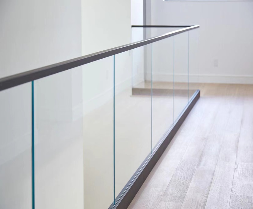 A new perspective on low-iron ultra-clear tempered glass