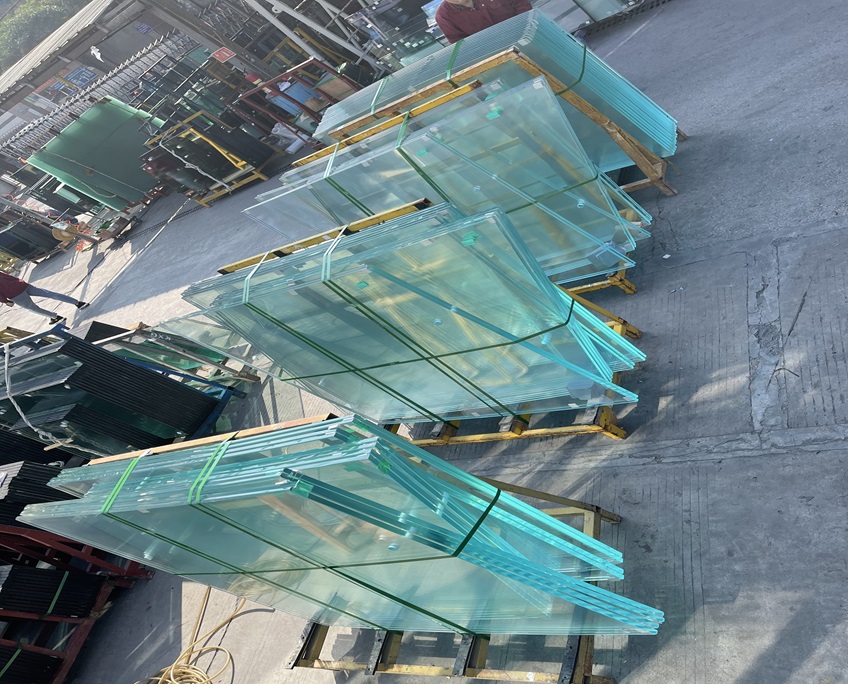 A new perspective on low-iron ultra-clear tempered glass